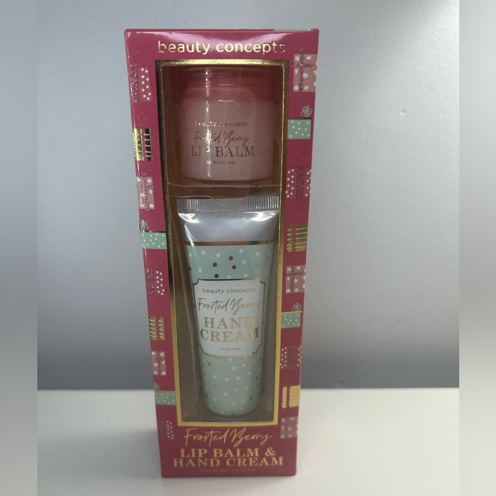 Beauty Concepts Frosted Berries Lip Balm & Hand Cream gift Set - Pink